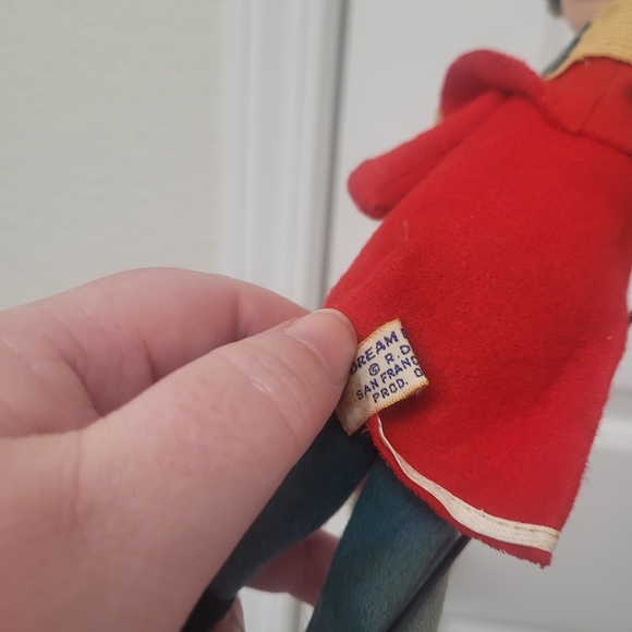 Preowned Vintage R. Dakin & Company Dream Dolls Caroler - Picture 10 of 13